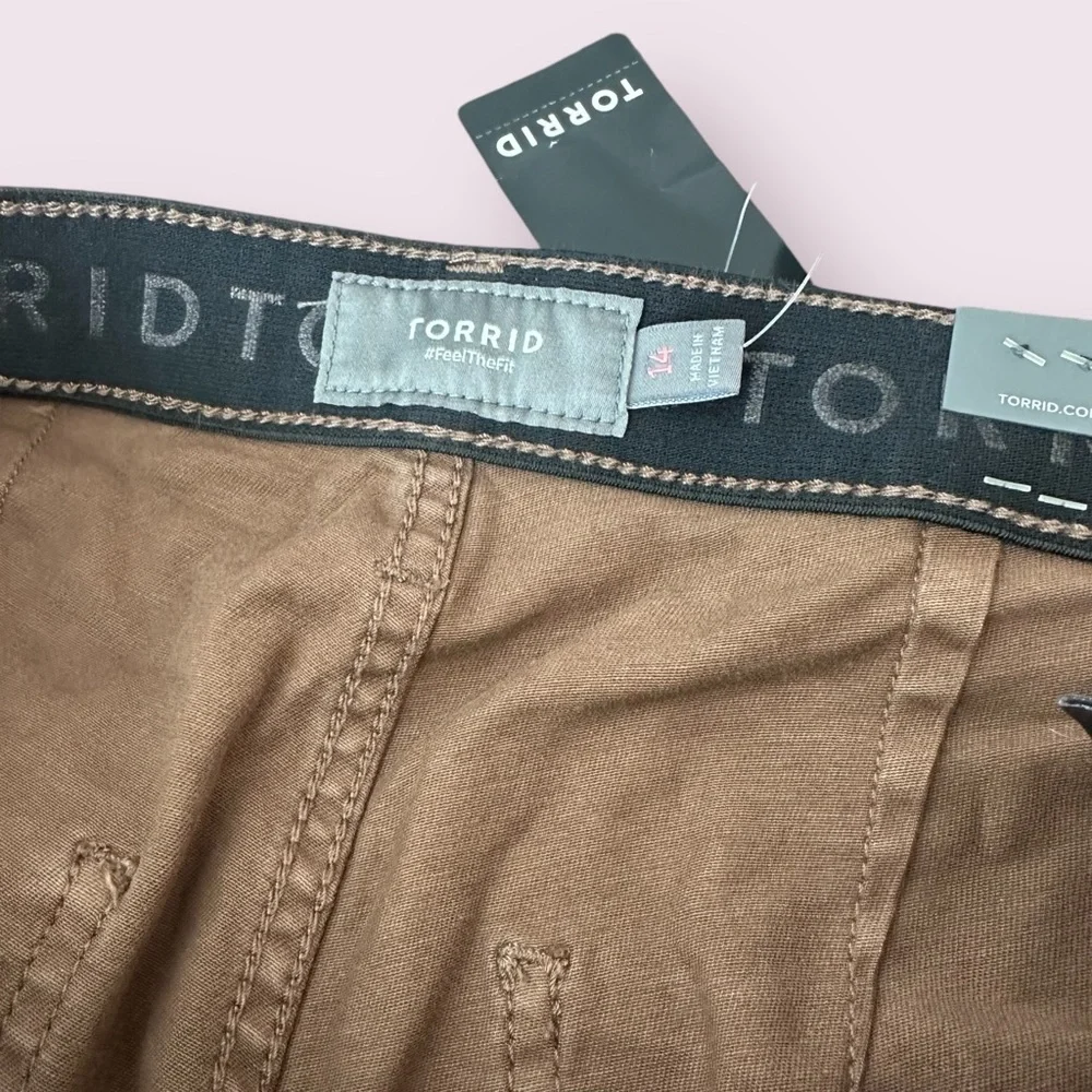 NWT Women’s Torrid Brown Sky High Twill Skinny Brown Pants Size 14 - Picture 7 of 12